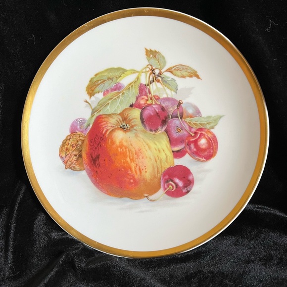 Set of 3 vintage plates made in Germany. Different patterns for a vintage look - Picture 4 of 7